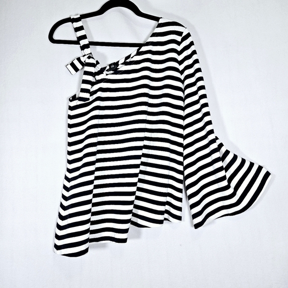 Club Monaco Women's One Shoulder Navy/White Striped Top Size M. - Picture 5 of 7